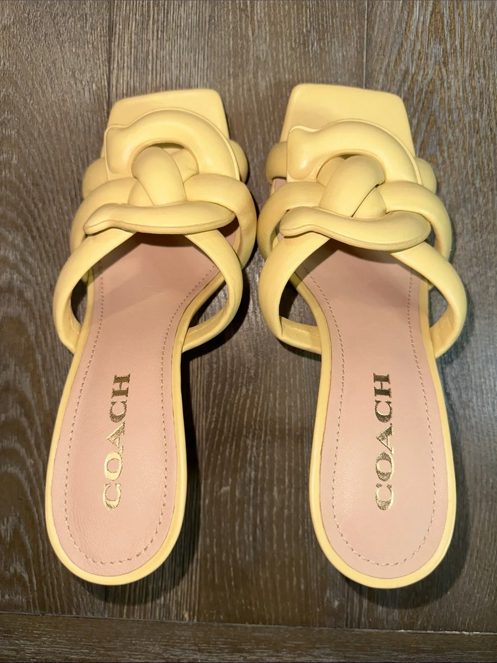Coach Kellie Butter Yellow Leather Knotted Mule Heels Women’s Size 8.5